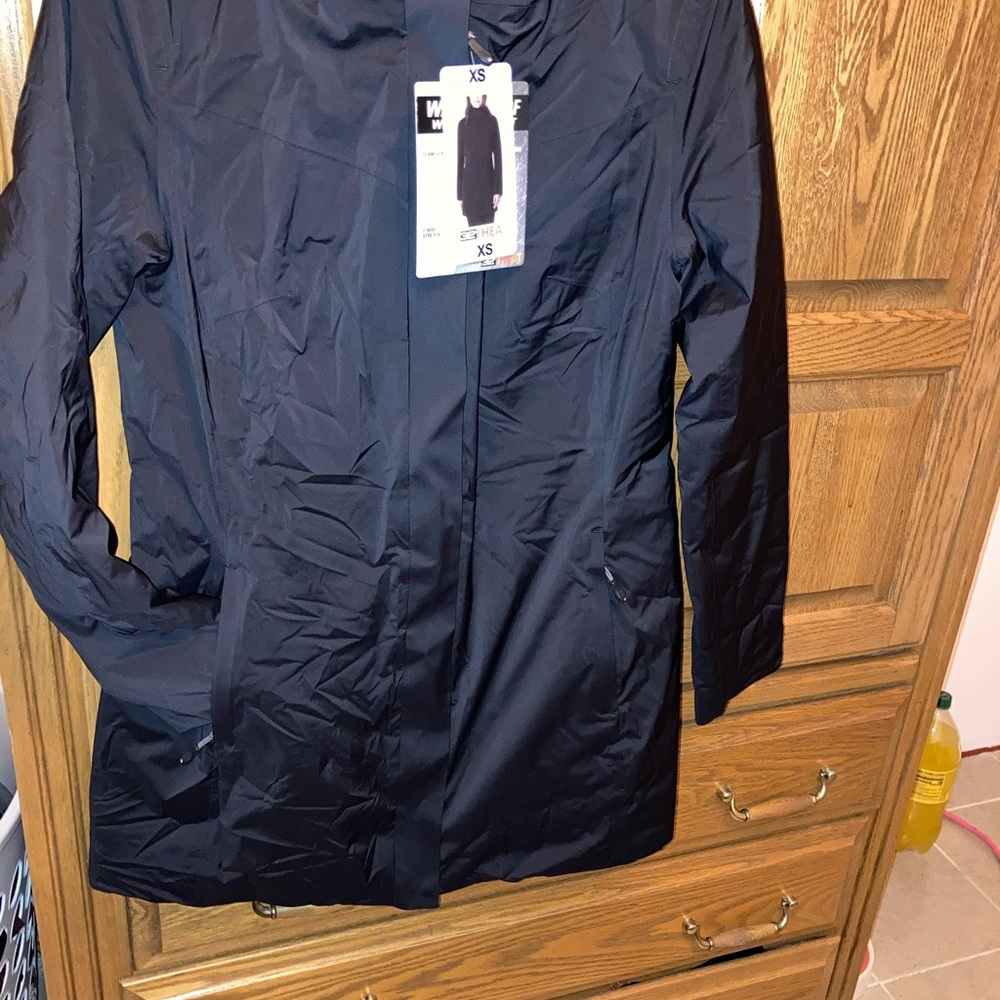 Jackets - Picture 11 of 16